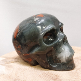 Heliotroop human skull