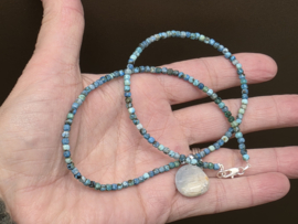 Quantum quattro ketting met celestiet hanger