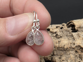 Toermalijn in kwarts oorbellen in zilver