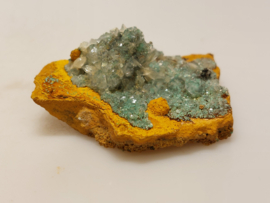 Rosasiet met kristallijne hemimorfiet, Mexico
