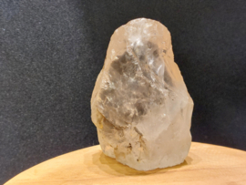 Bergkristal sculptuur half gepolijst