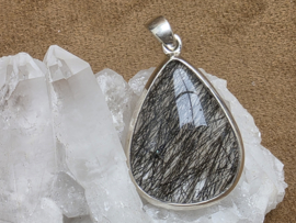 Toermalijn in kwarts hanger in zilver