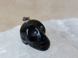 Zwarte obsidiaan skulletje hanger