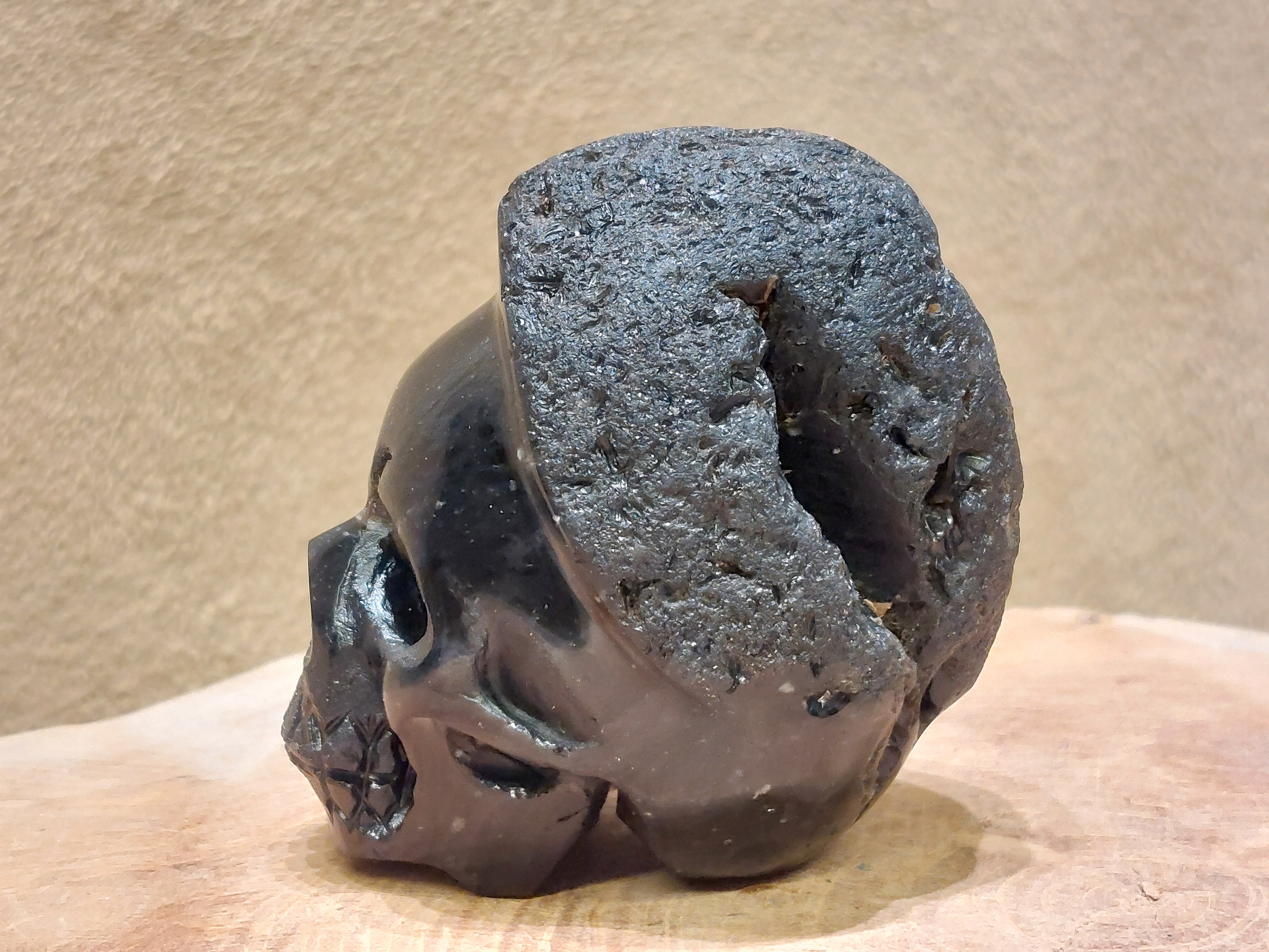 Cintamani human skull