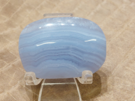 Blauwe chalcedoon of blue lace agaat platte steen