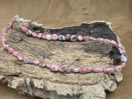 Rhodochrosiet ketting met zilveren sluiting