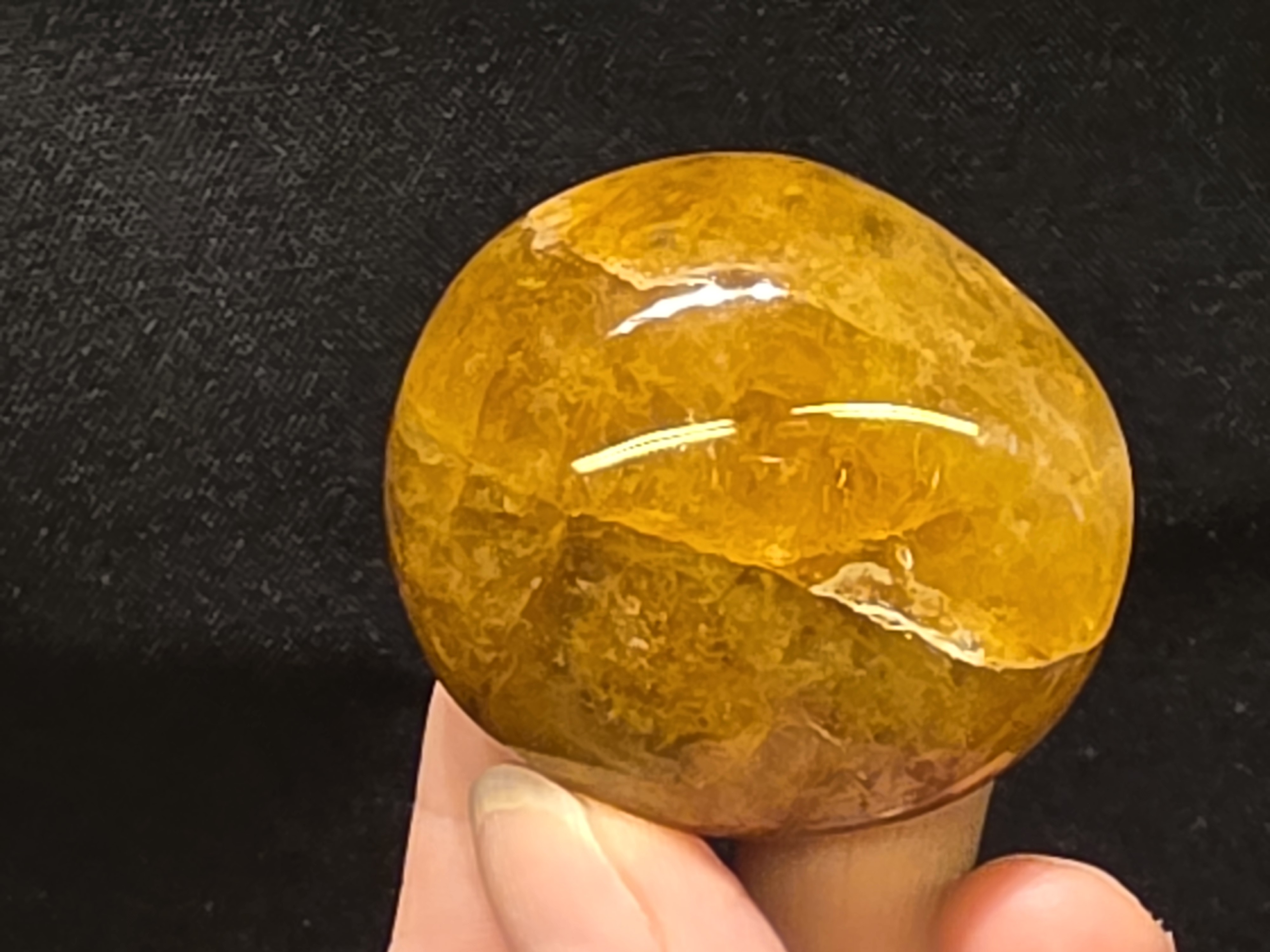 Golden healer of limoniet kwarts handsteen
