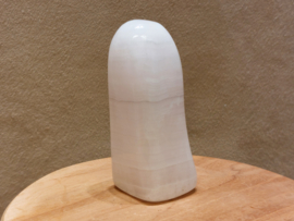 Mangano calciet sculptuur