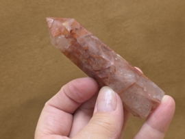 Agnitiet/hematoid kwarts punt