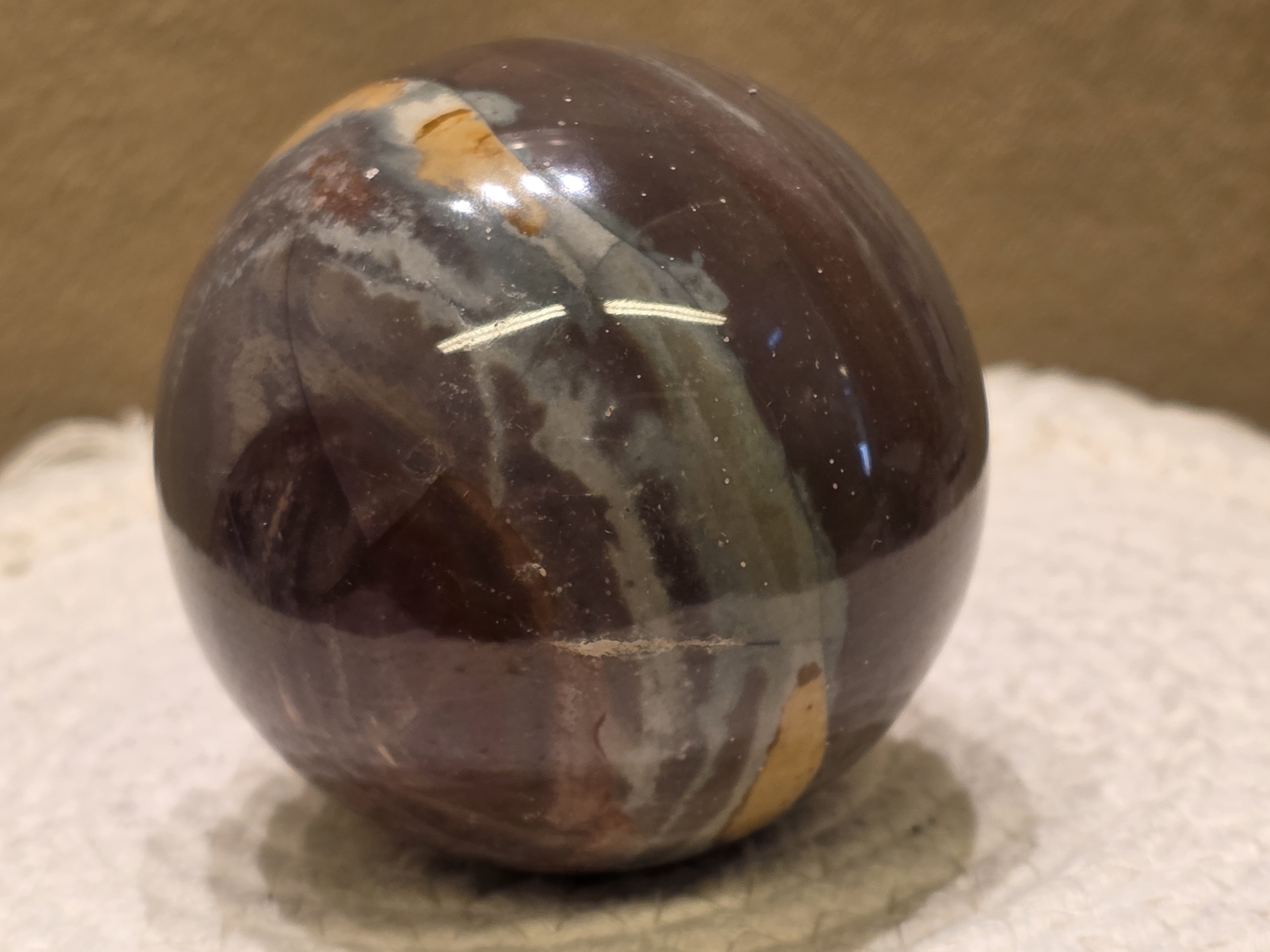 Polychroom jaspis bol