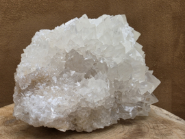 Spirit calciet cluster uit Indonesië