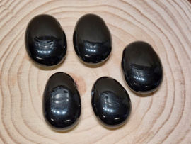 Zwarte obsidiaan hanger doorboord