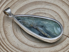 Blauwe andesopaal hanger in zilver