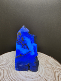 Fluoriet punt met pyriet half ruw, UV-reactief