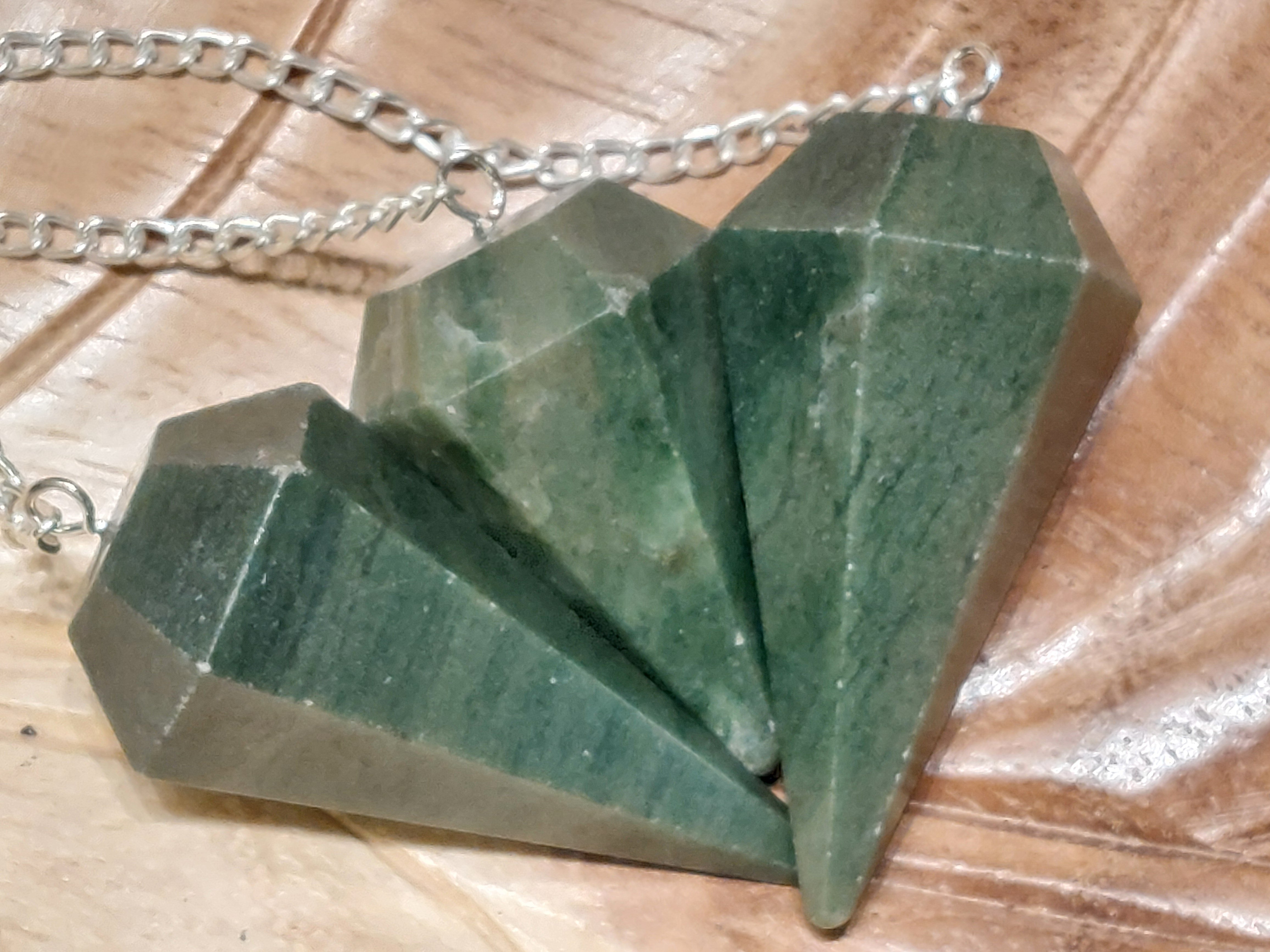 Nefriet jade pendel