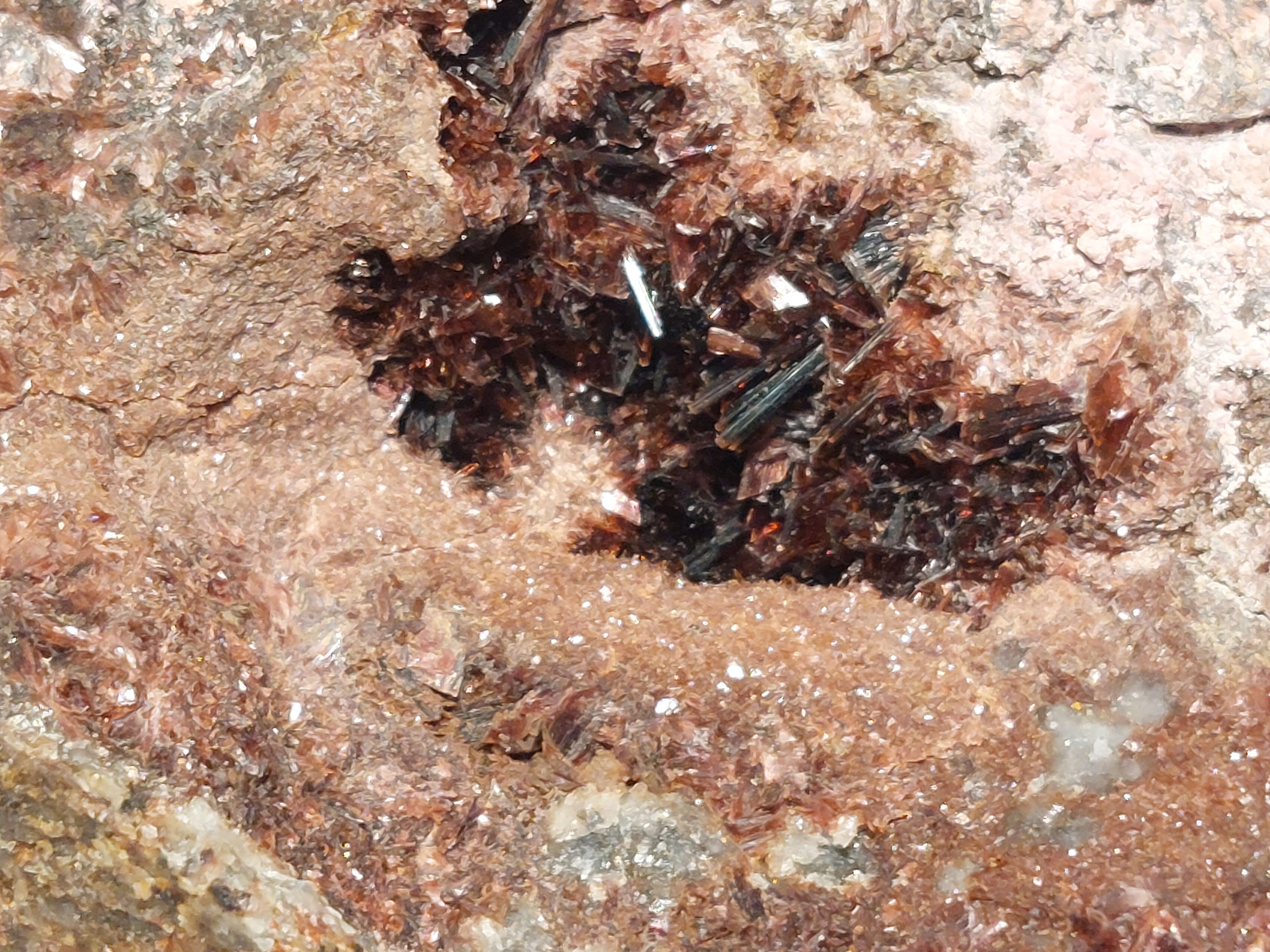 Erytriet cluster gekristalliseerde groeivorm