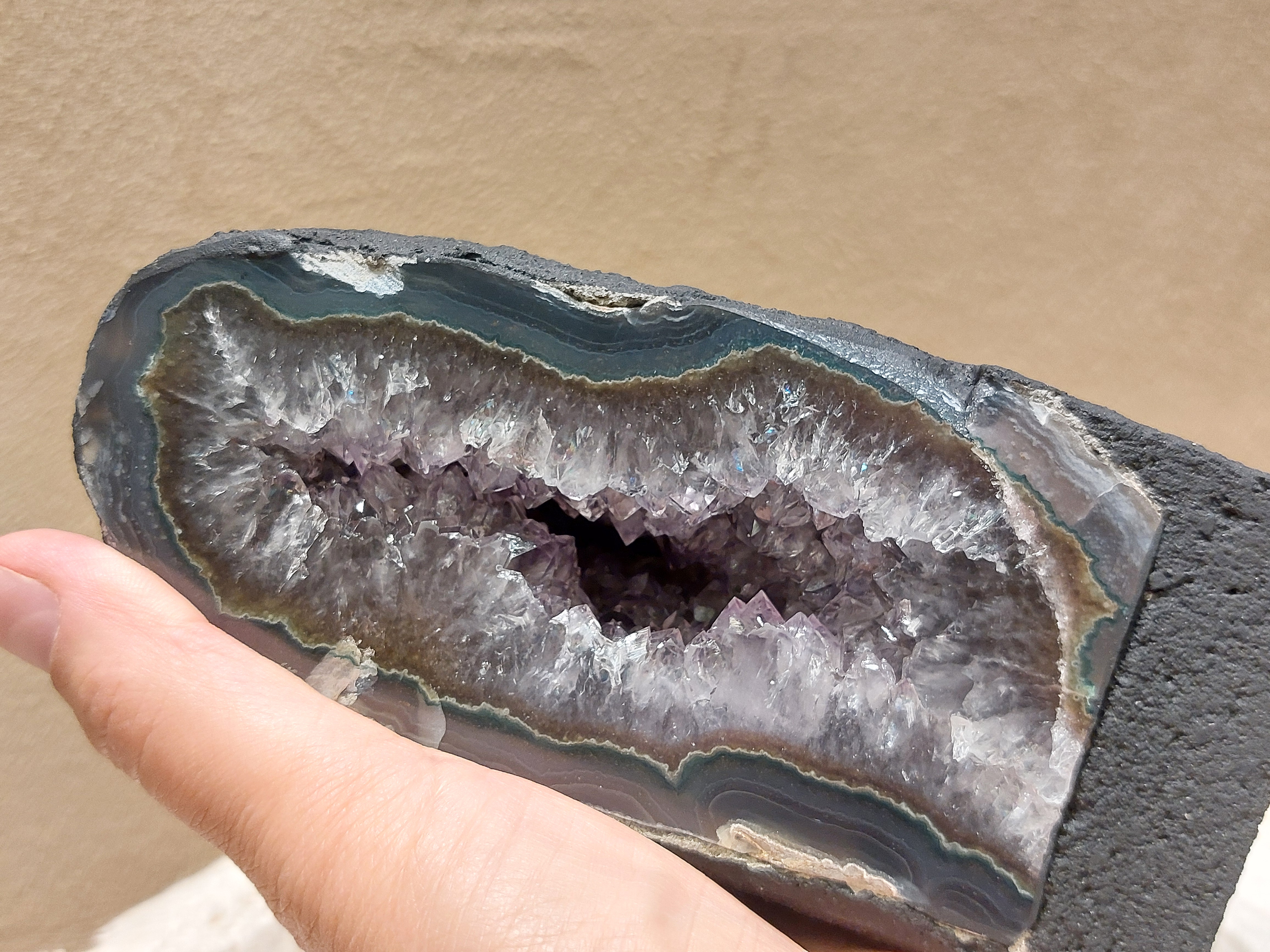 Amethist met agaat geode