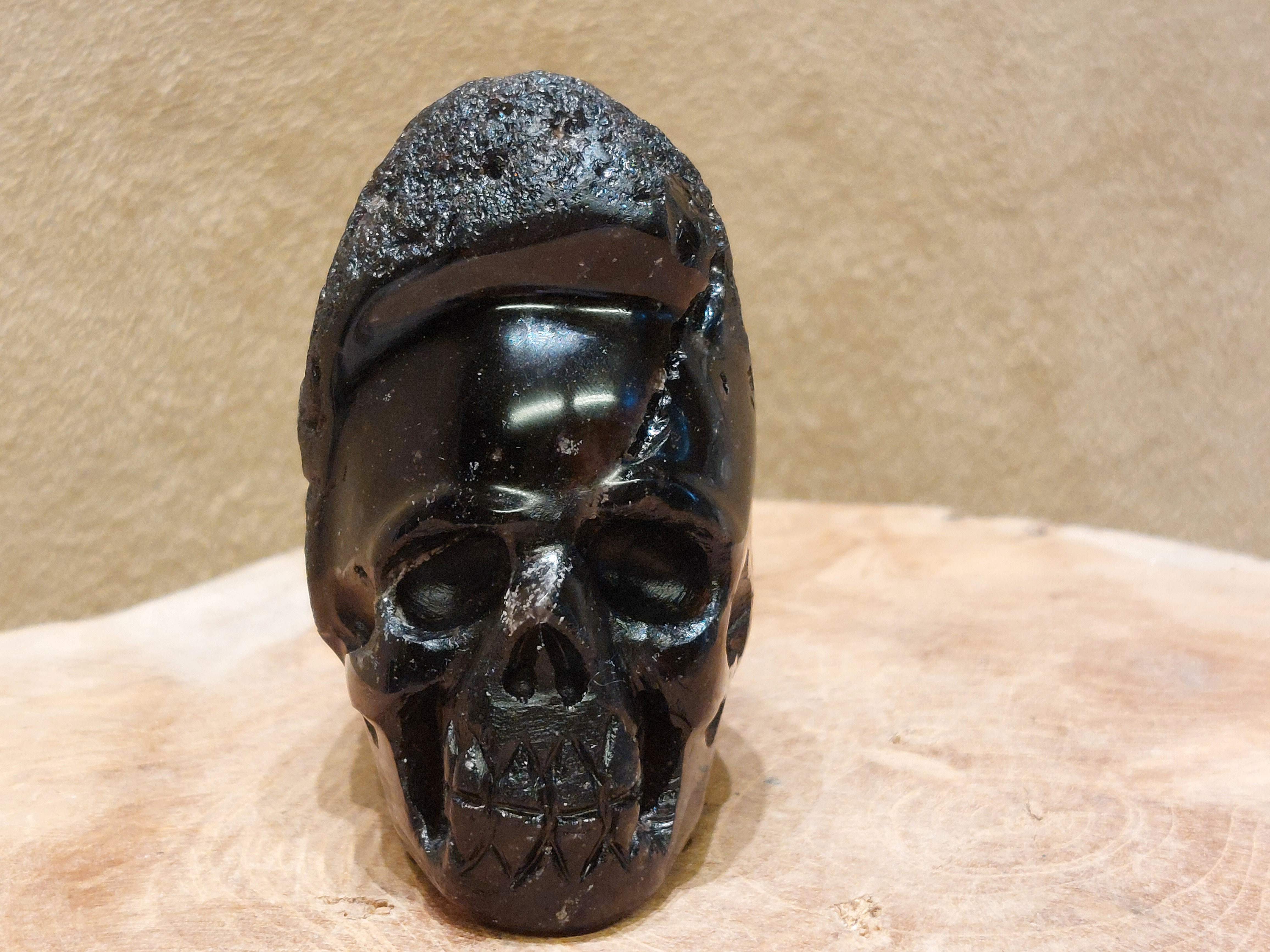 Cintamani human skull