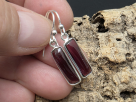 Granaat oorbellen in zilver