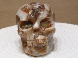 Chocolade calciet/aragoniet human skull