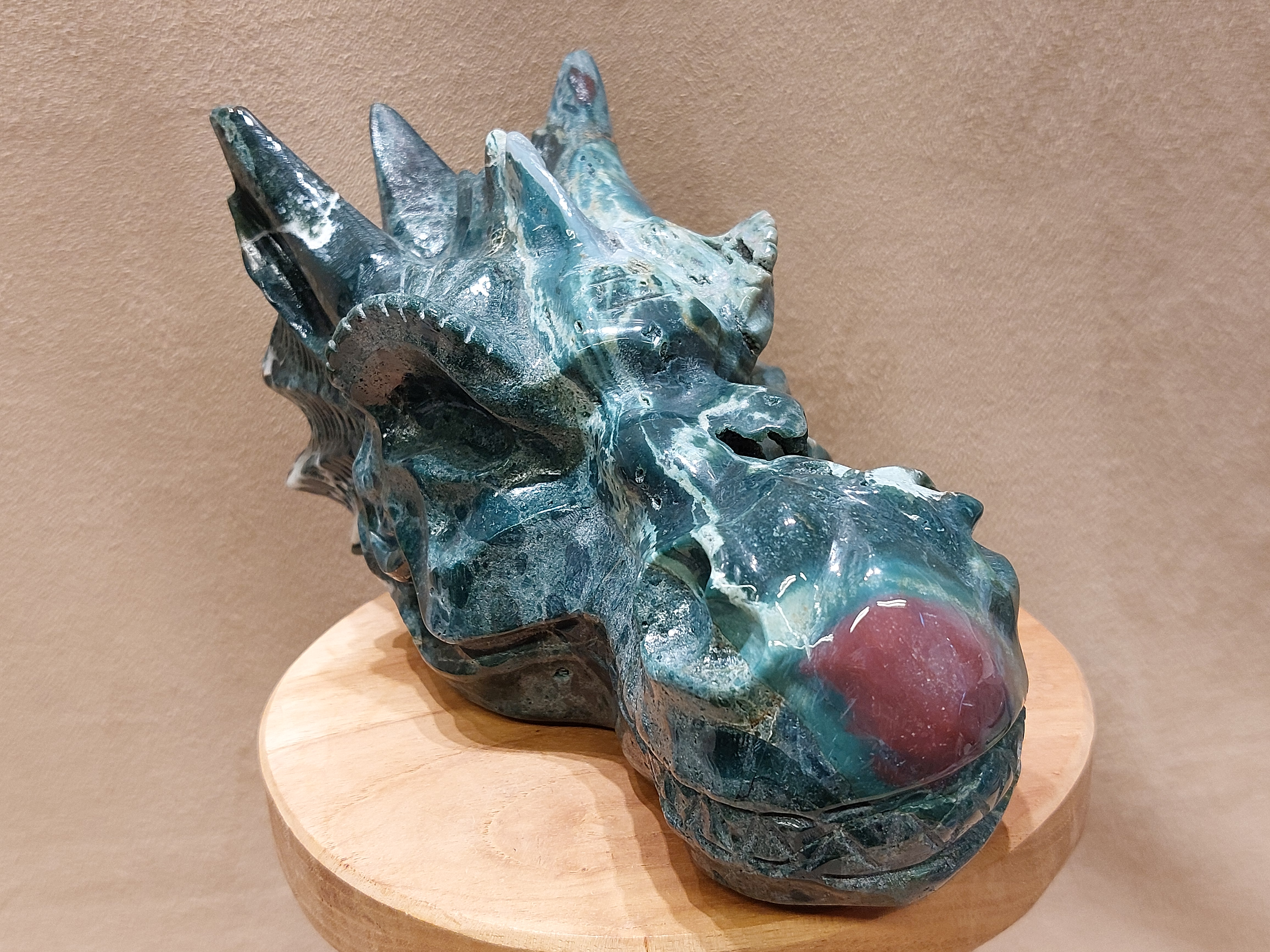 Oceaan jaspis draak 23cm
