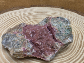 Kobalt calciet cluster uit Congo