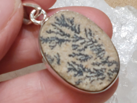 Dendriet in zandsteen hanger in zilver