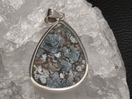 Blauwe opaal hanger in zilver