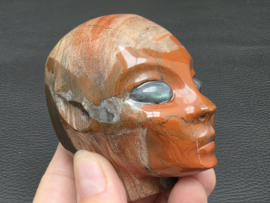 Rode jaspis elfen being met labradoriet ogen