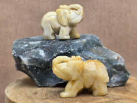 Gele kwarts olifant