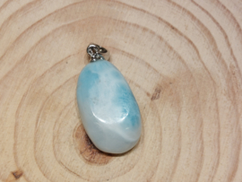 Larimar hanger