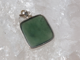 Jade hanger in zilver