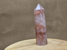 Agnitiet/hematoid kwarts punt