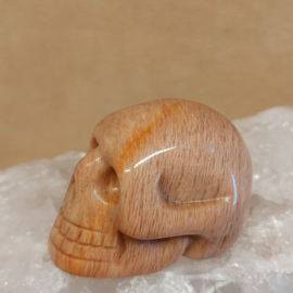 Perzik maansteen human skull