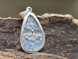 Blauwe opaal hanger in zilver
