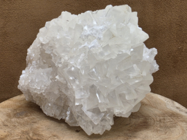 Spirit calciet cluster uit Indonesië