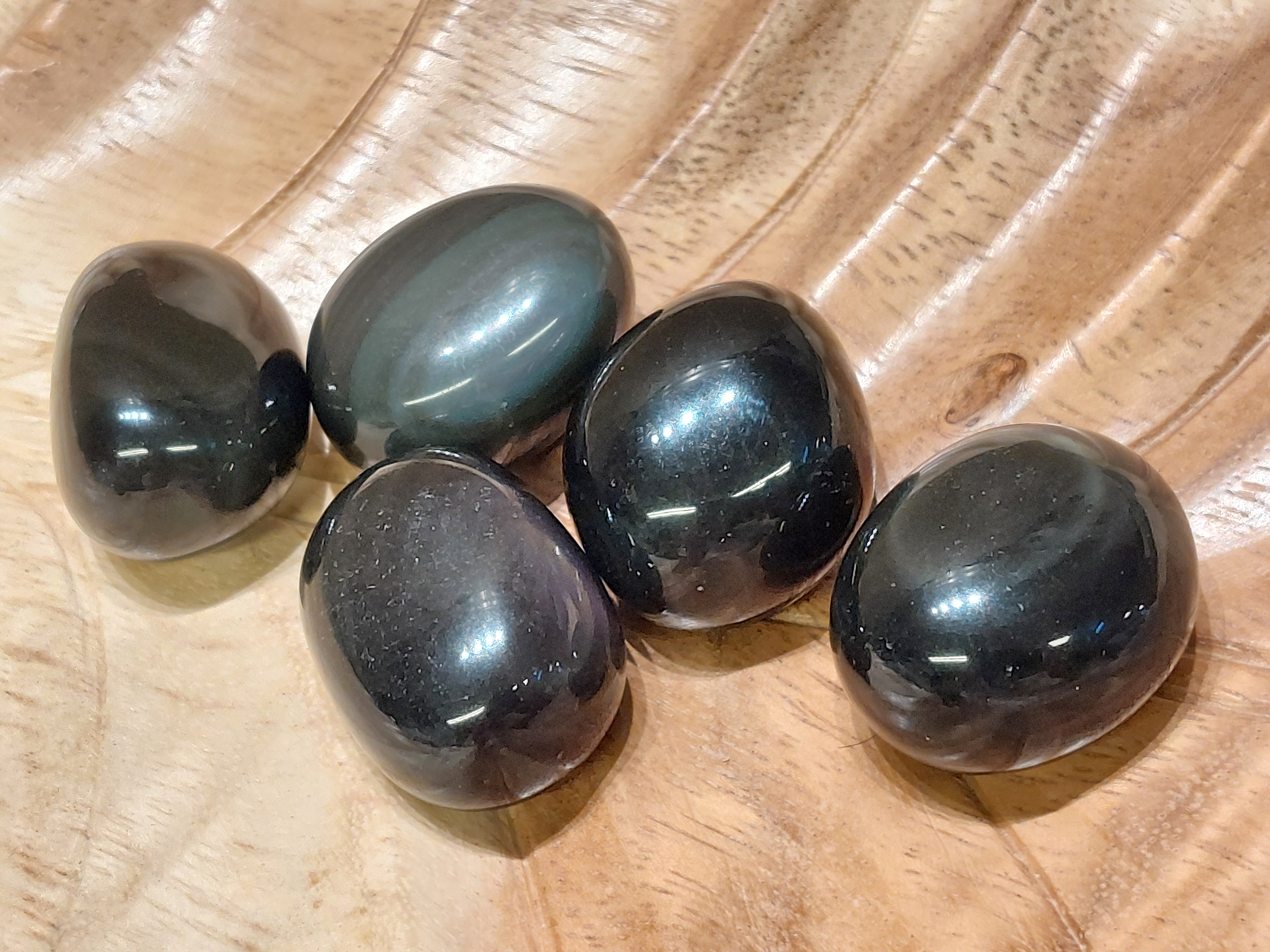 Regenboog obsidiaan knuffelsteen