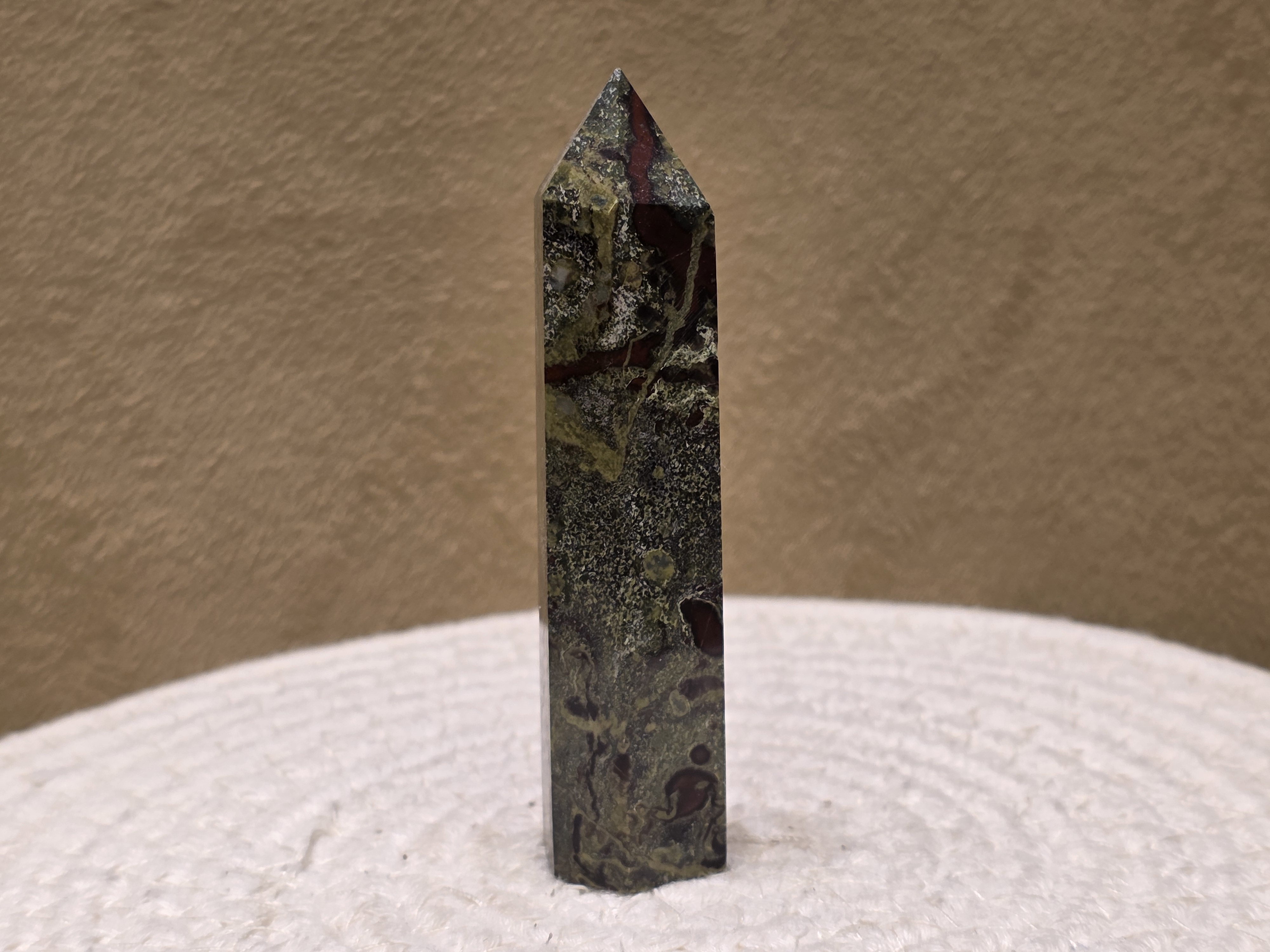Drakenbloed jaspis punt