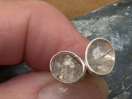 Toermalijn in kwarts oorbellen in zilver