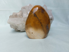 Gele jaspis sculptuur