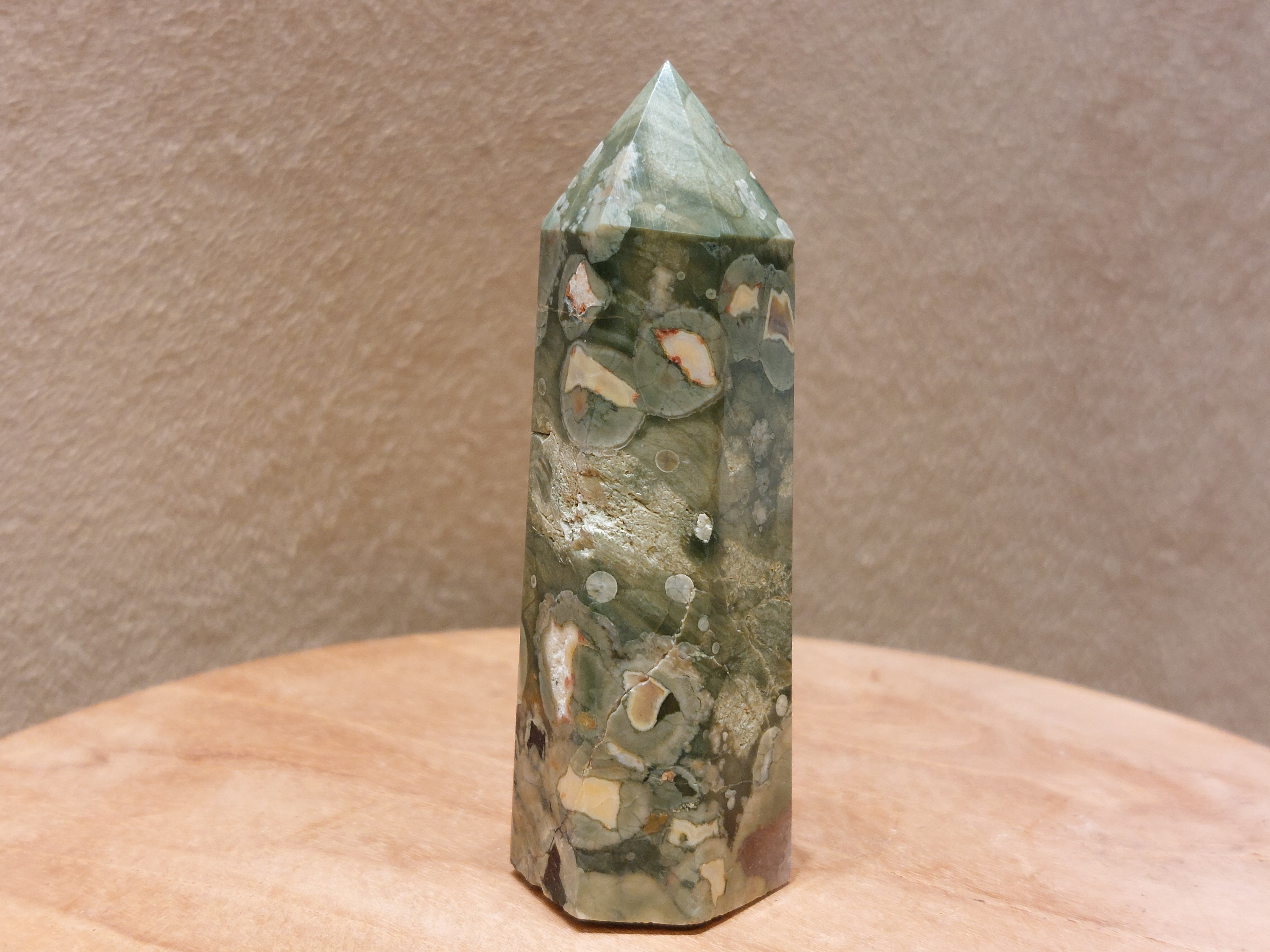 Rhyoliet of regenwoud jaspis punt