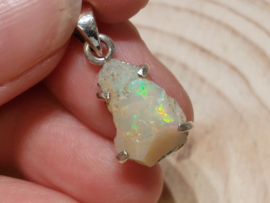 Ethiopisch of welo opaal hanger in zilver ruw
