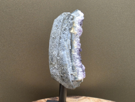 Amethist op standaard