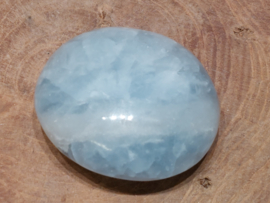Blauwe calciet handsteen