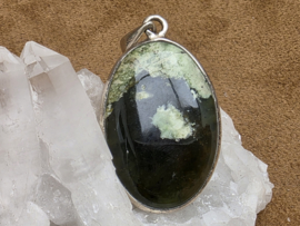 Chroom chalcedoon hanger in zilver