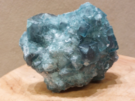 Fluoriet cluster uit Madagaskar, UV gevoelig