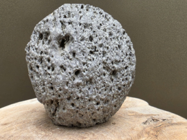 Cintamani human skull
