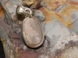 Kobaltcalciet hanger in zilver ruw