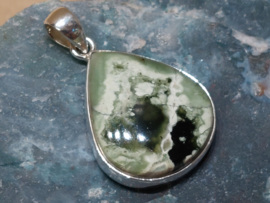 Chroom chalcedoon hanger in zilver