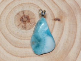Larimar hanger met zilveren oogje